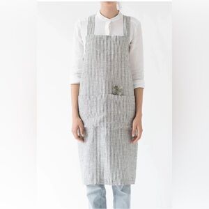 Linen Tales Crossback Apron Thin Black Stripes Linen 100% , One Size